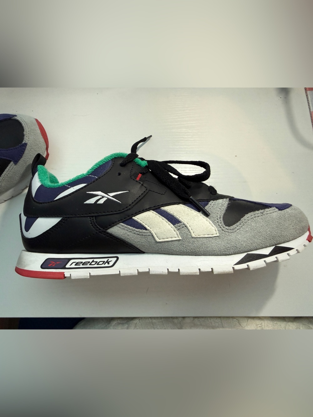 Reebok Low Top Sneakers in Black, Gray, White & Green